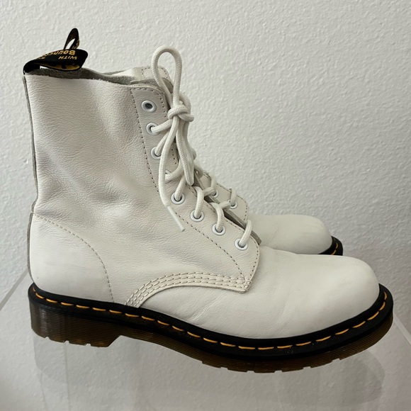 Dr. Martens 1460 PASCAL Boots - Picture 6 of 12